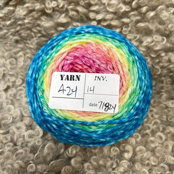 YARN 424 KNIT CIRCUS YARN RINGMASTER 100% SUPERWASH MERINO WOOL 185YDS 100G. - Picture 1 of 6